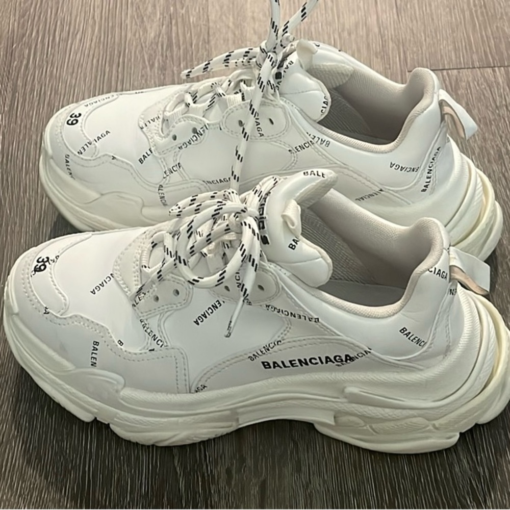 BALENCIAGA Triple S Sneaker Allover Logo in white technical material-size 9